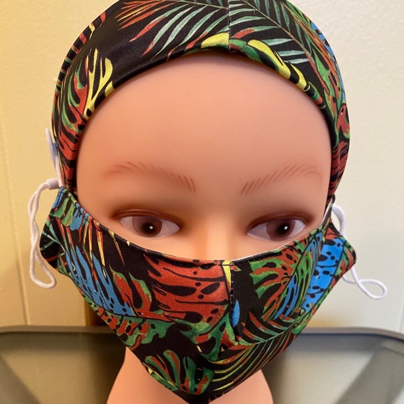 Tropical Head-Wrap Face Mask - Picture 1 of 4